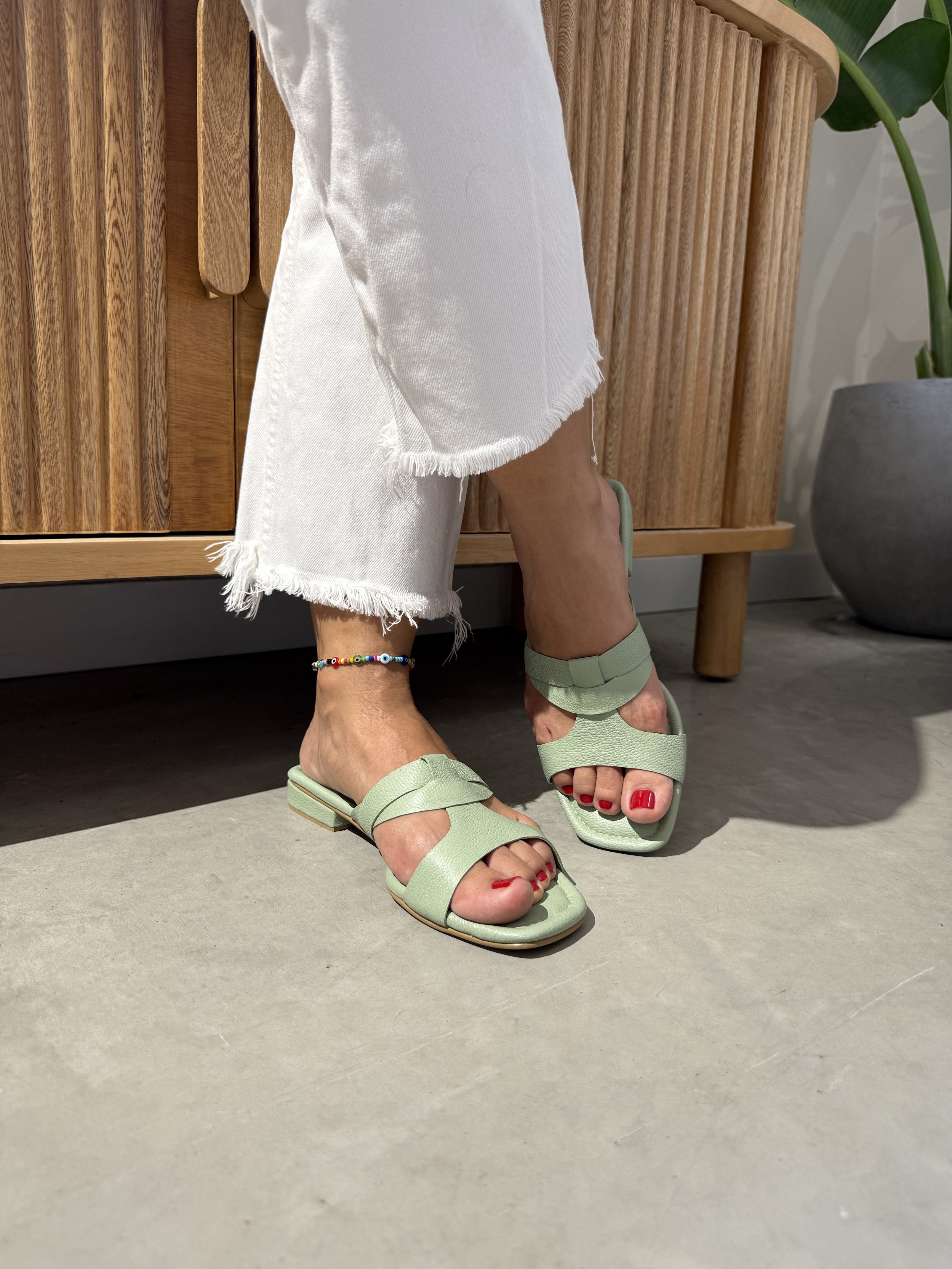 Sandalia Plana Oliva